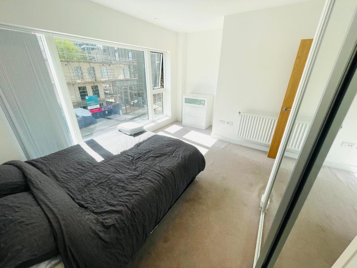 Luxury London Apartment - Steps To East Croydon Train Station Zewnętrze zdjęcie